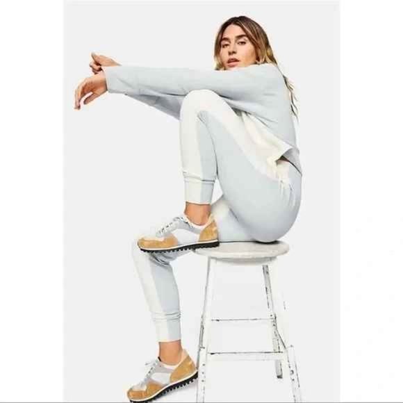 NWT: Outdoor Voices Soft Cotton Jogger Size XS - Picture 1 of 10